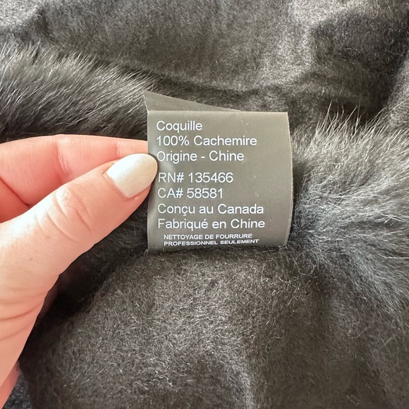 Gorski Montreal hooded black real fur cape/shawl - Picture 6 of 7